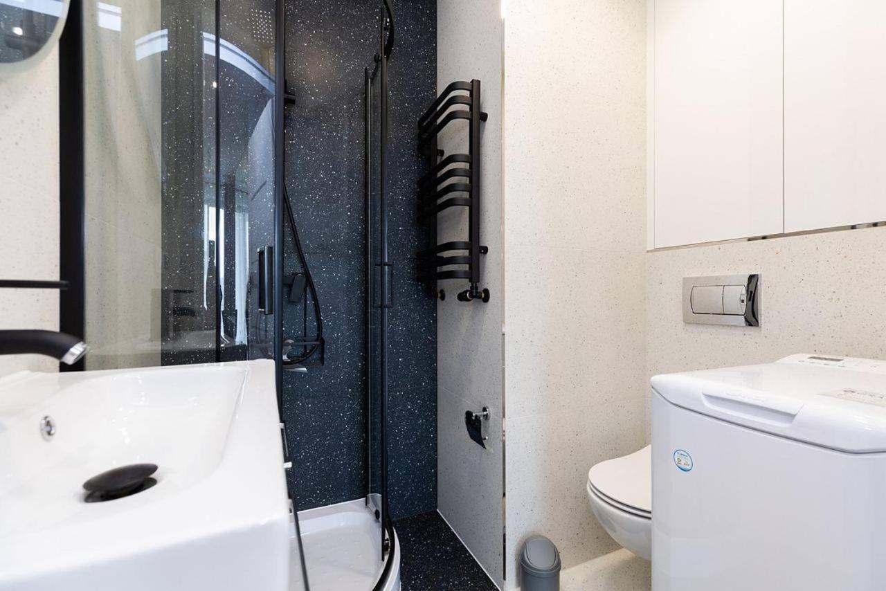 Easy & Comfortable, With Balcony, Very Close To The Center Варшава Екстер'єр фото