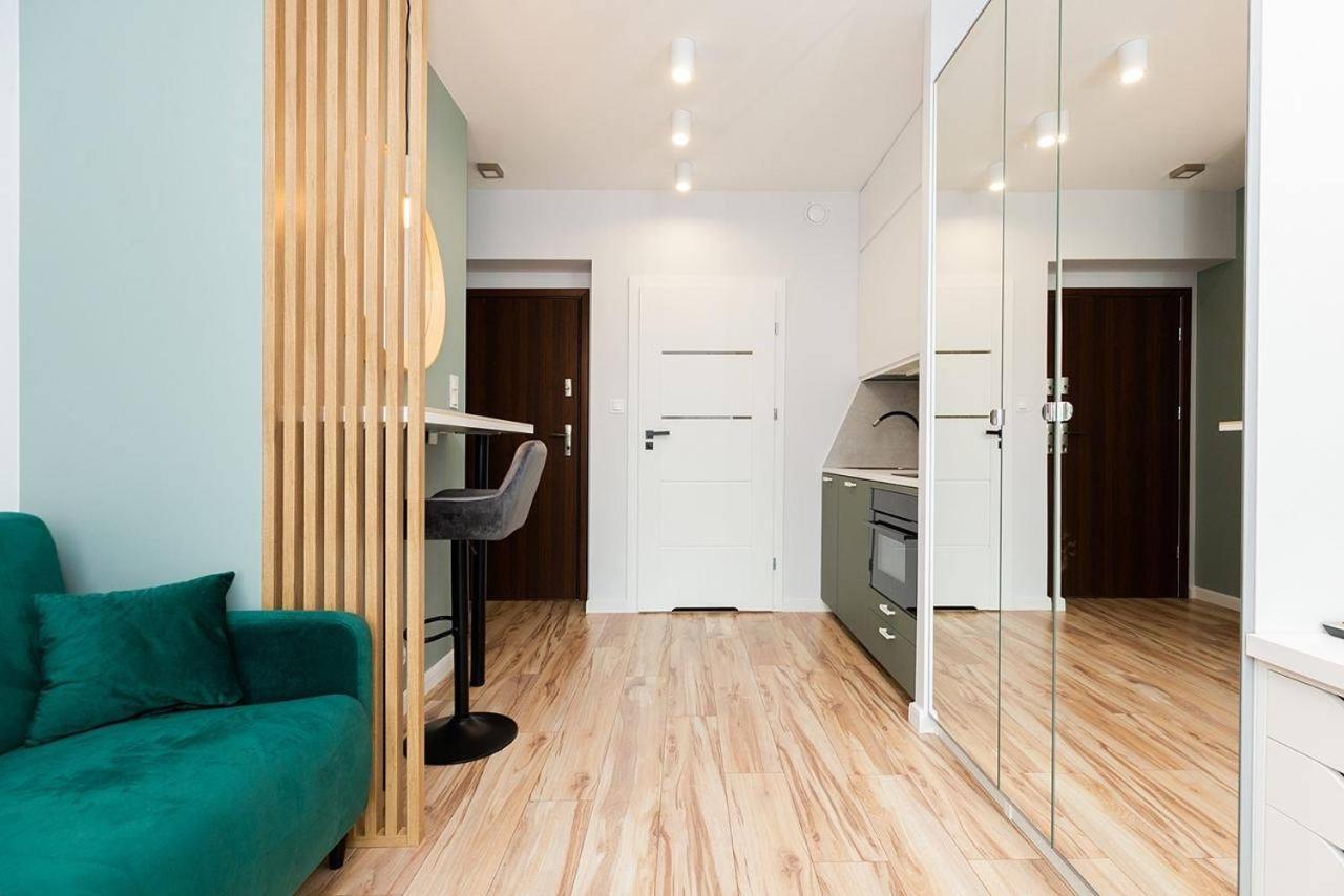 Easy & Comfortable, With Balcony, Very Close To The Center Варшава Екстер'єр фото