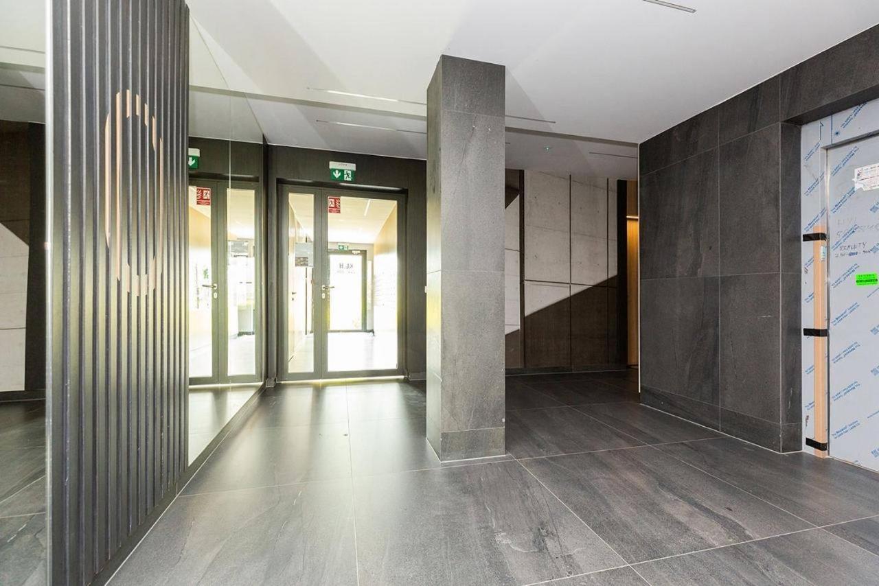 Easy & Comfortable, With Balcony, Very Close To The Center Варшава Екстер'єр фото